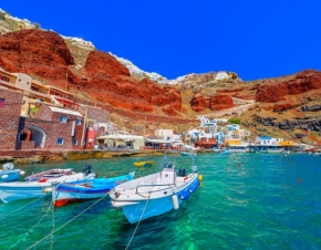 Amoudi beach in Santorini